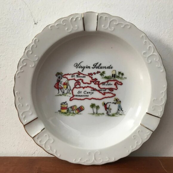 Vintage US Virgin Islands White Porcelain Hand-Painted Etched Ashtray Gold-Trim - Picture 1 of 3